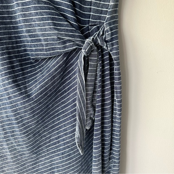 Jane and Delaney Dress - Picture 2 of 7